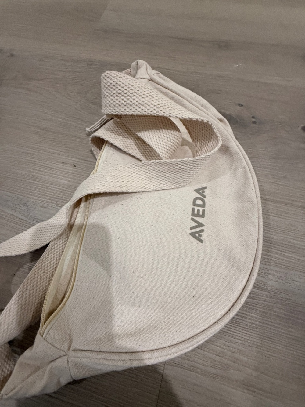 Cream canvas shoulder bag